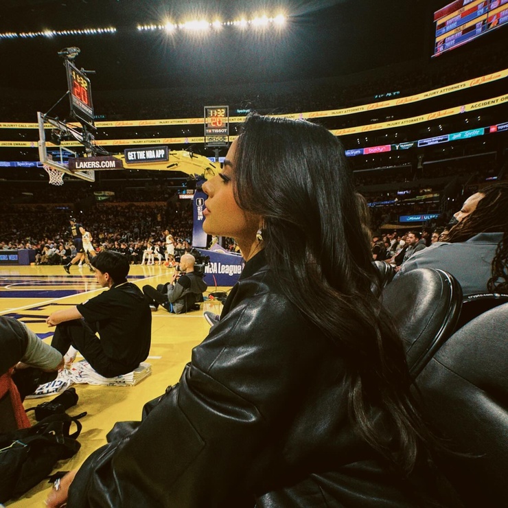Becky G.