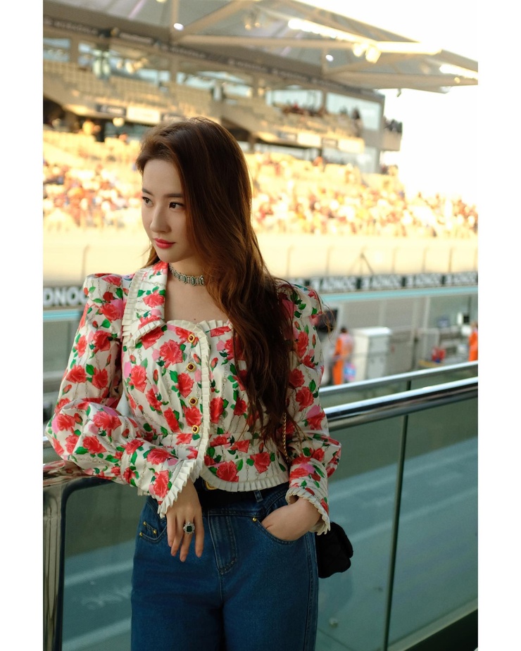 Yifei Liu