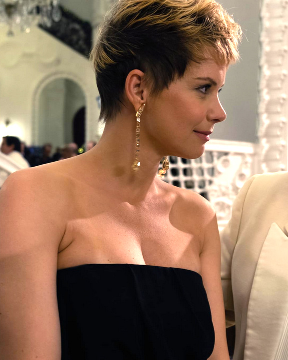 Andrea Osvárt