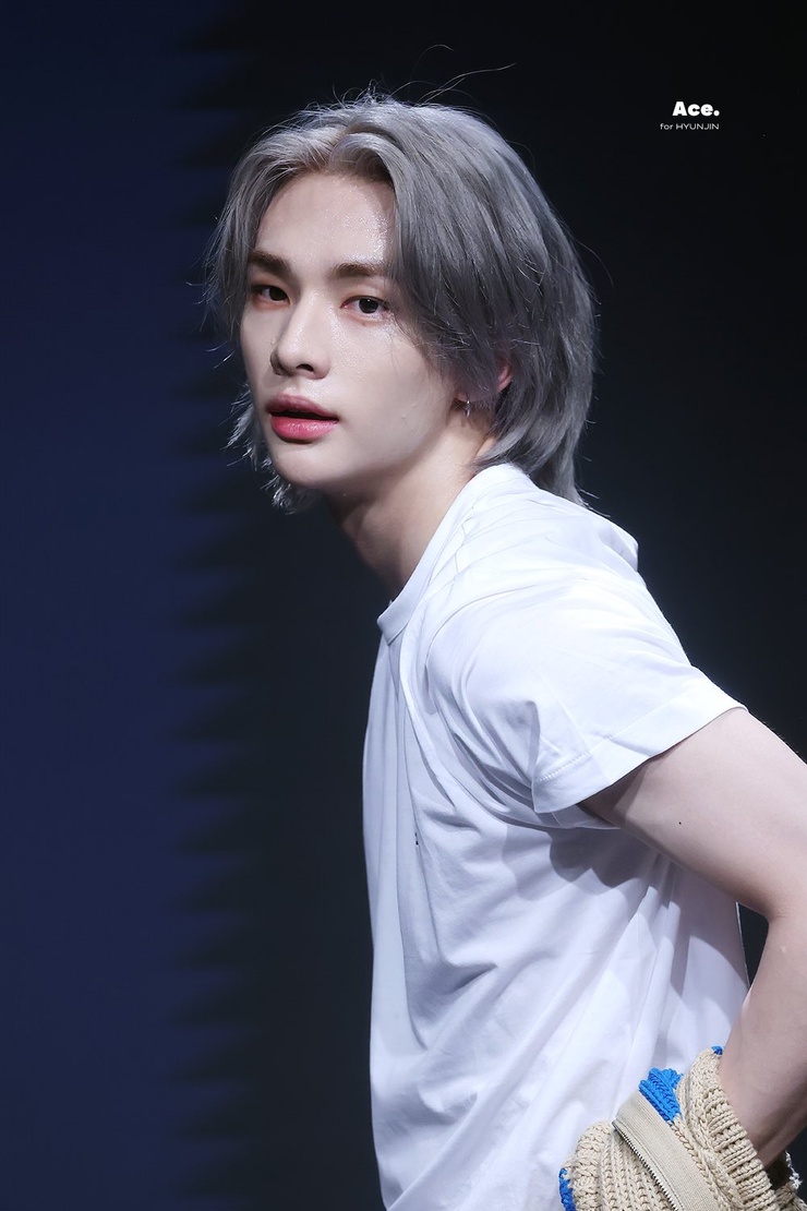 Hyun-Jin Hwang