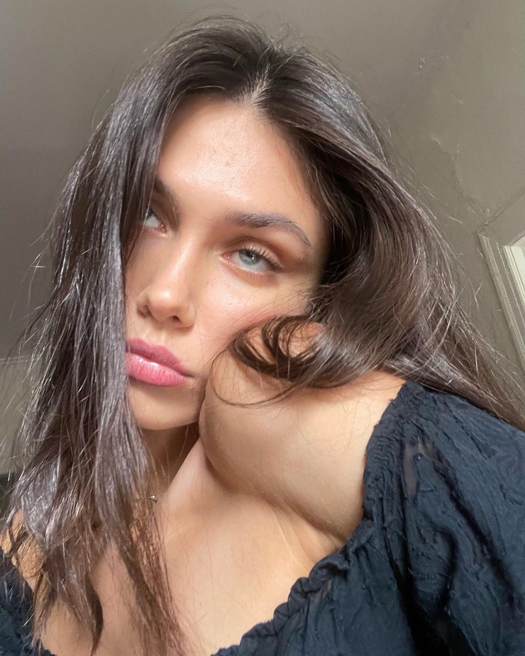 Vika Bronova