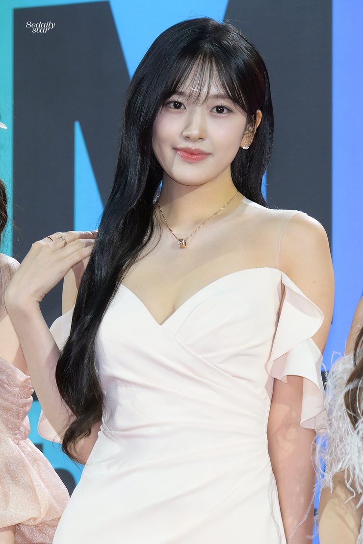 Ahn Yujin