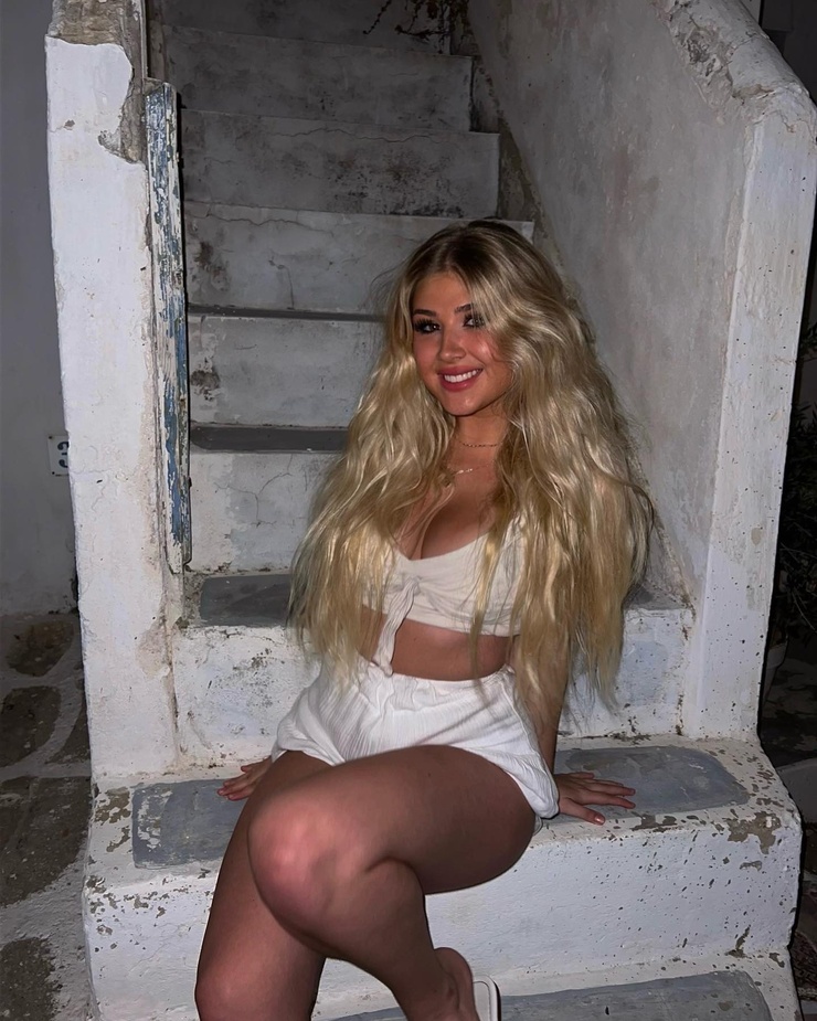 Carlie Nelson
