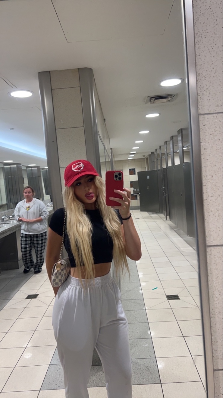 Carlie Nelson
