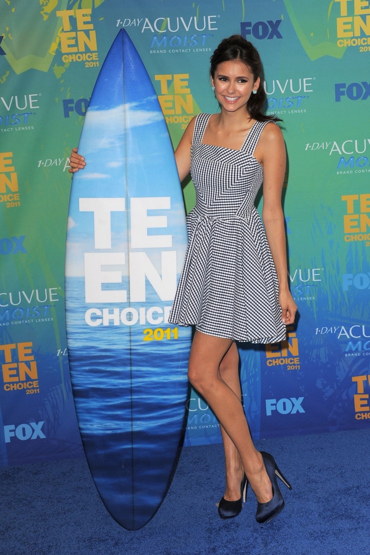Nina Dobrev