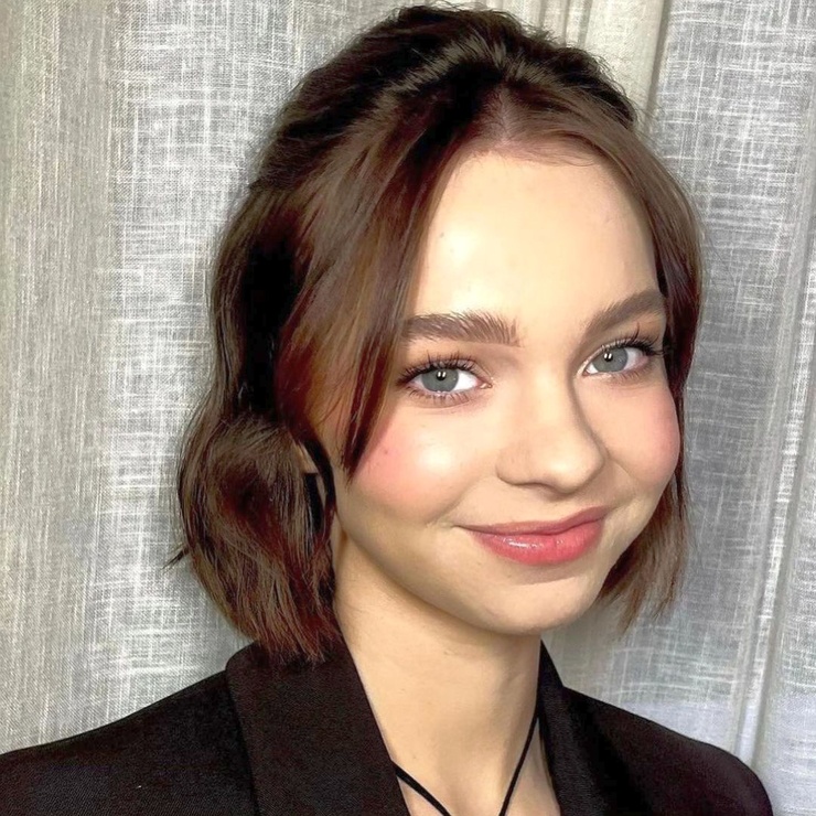 Emma Myers Emma Myers