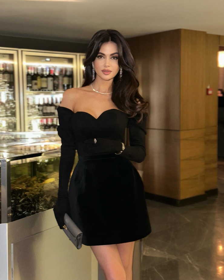 Alena Khovrina Alena Khovrina