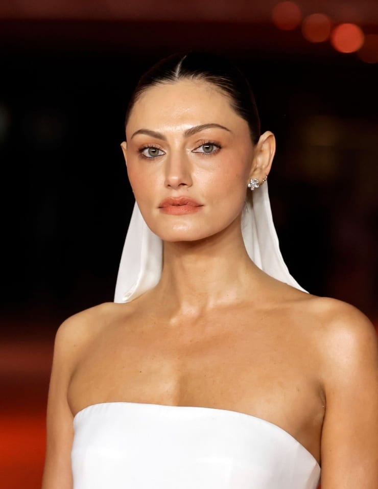 Phoebe Tonkin