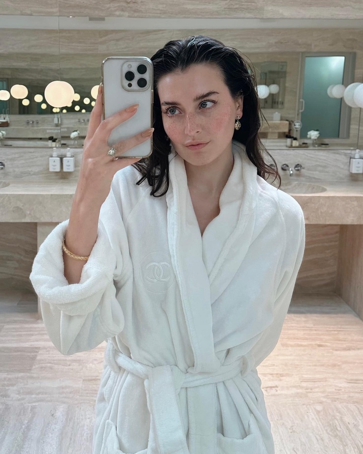 Jessica Clements Jessica Clements