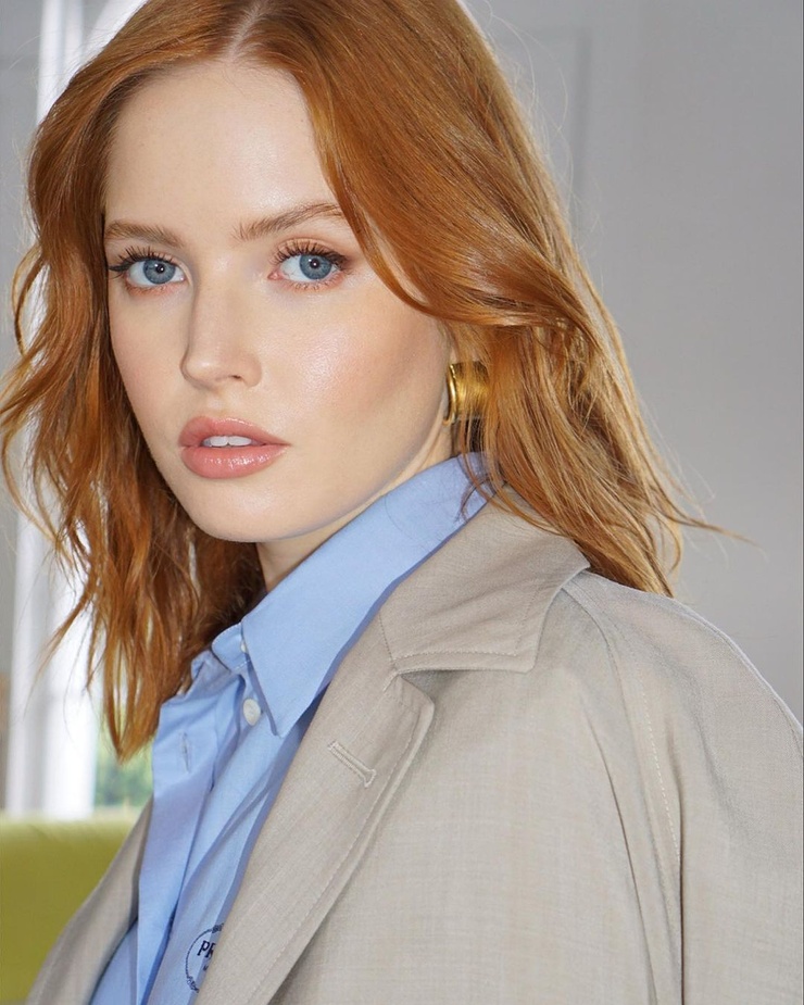 Ellie Bamber Ellie Bamber