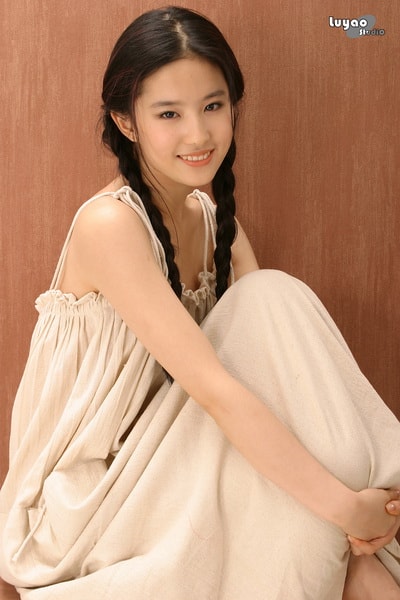 Yifei Liu Yifei Liu