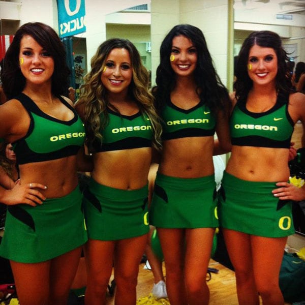 oregonduckscheerleadersteam