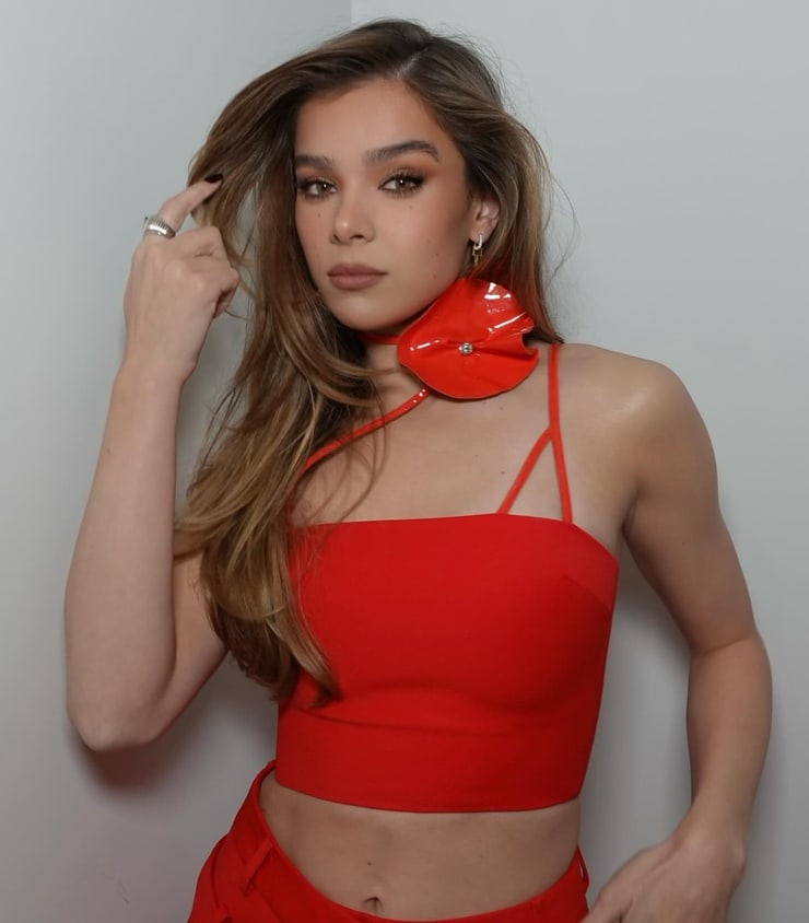 Hailee Steinfeld