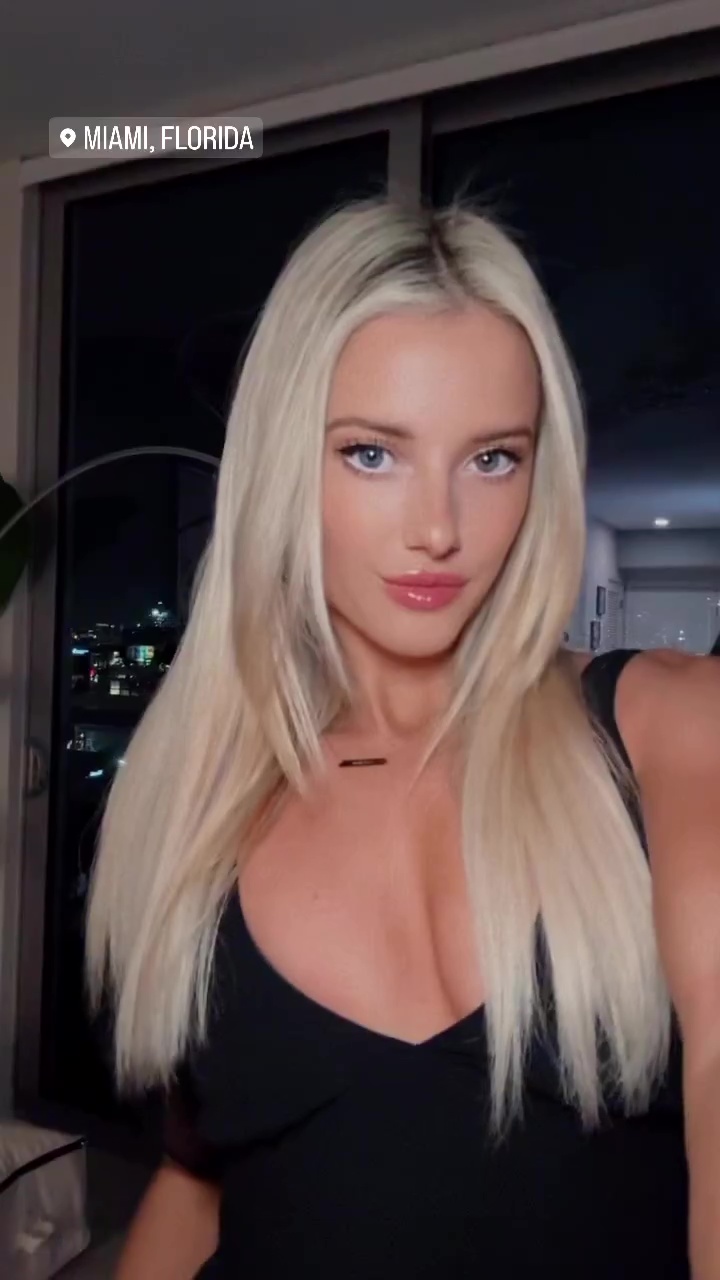 Picture of Lindsay Brewer