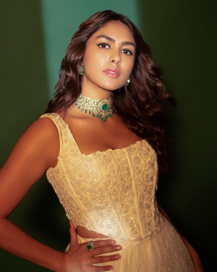 Mrunal Thakur