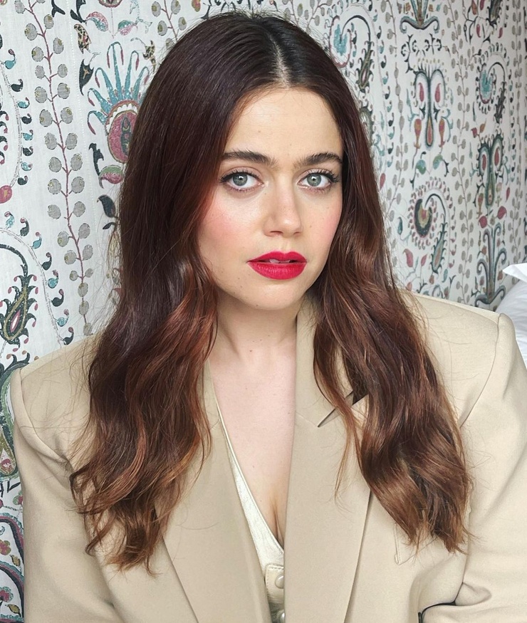 Molly Gordon