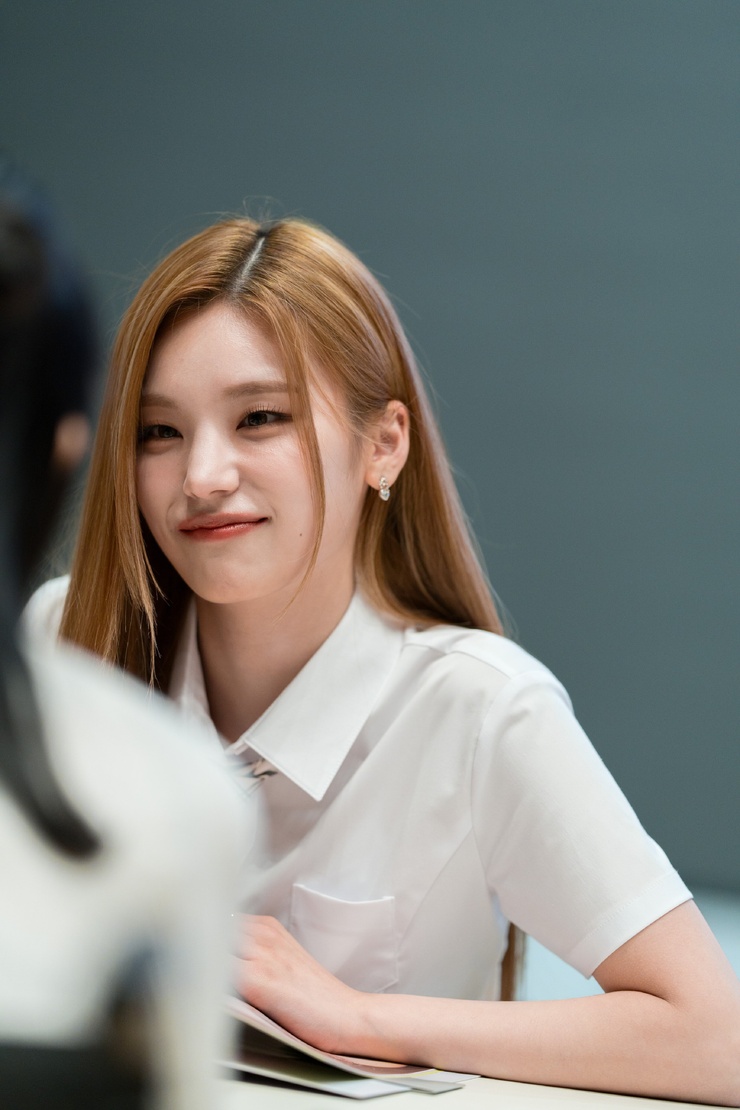 Hwang Yeji