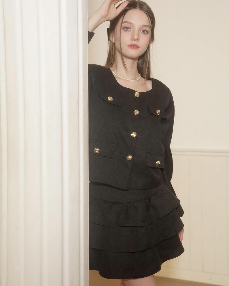 Polina Gomzina Polina Gomzina