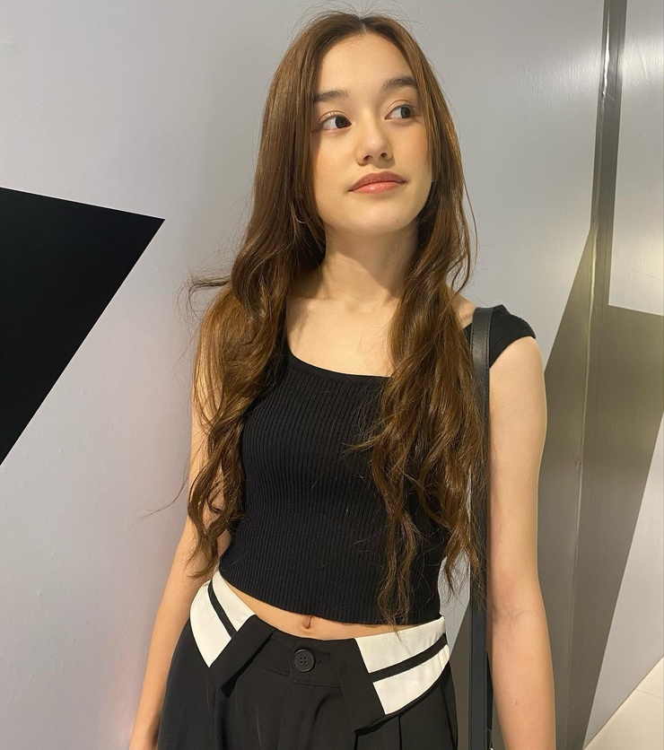 Moly Groves