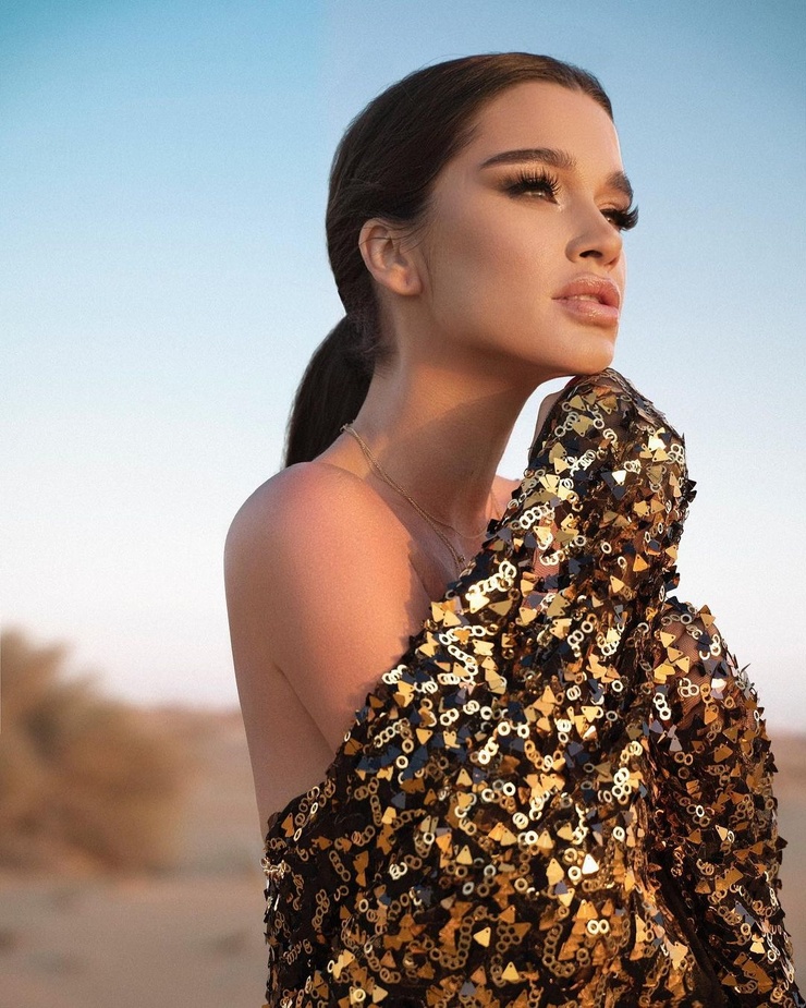 Kseniya Borodina Kseniya Borodina