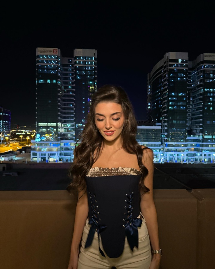 Hande Erçel