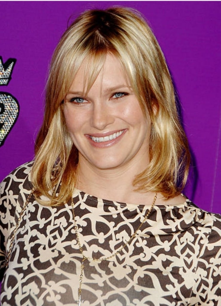 Nicholle Tom