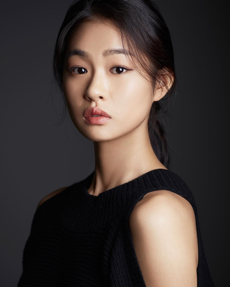 Erin Yoo