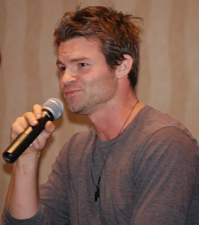 Daniel Gillies