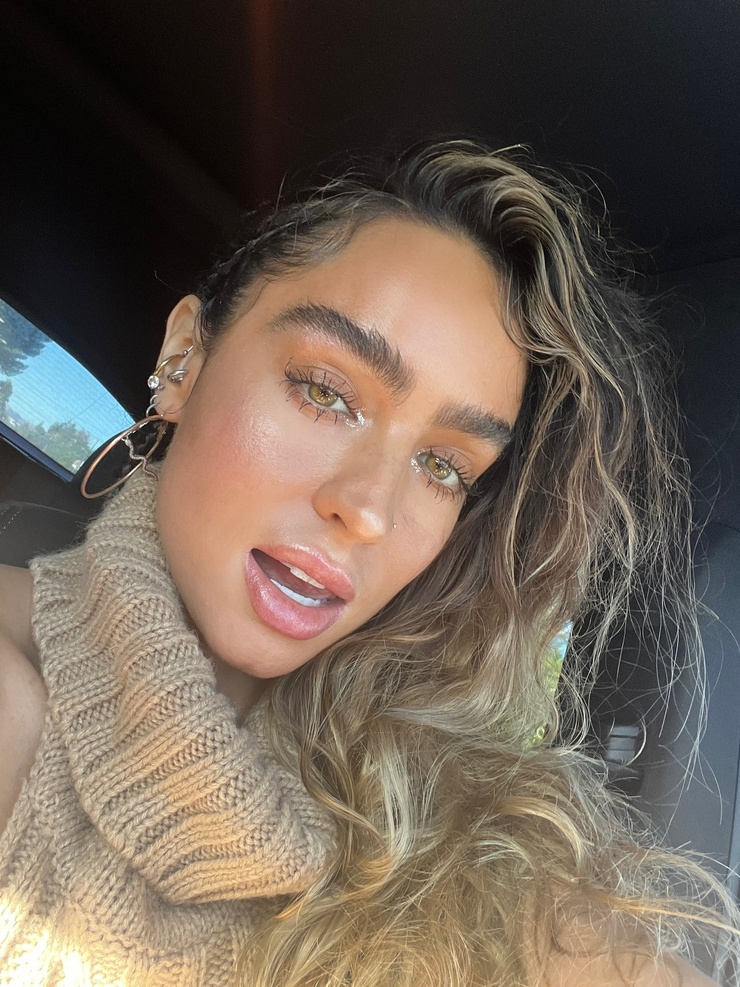 Sommer Ray