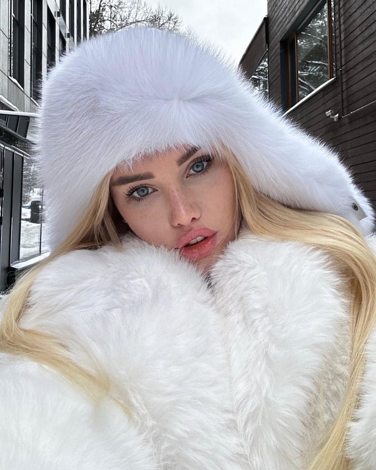 Olya Abramovich Olya Abramovich
