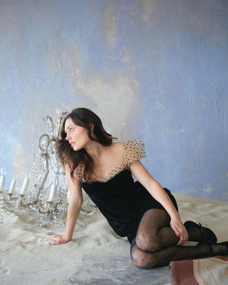 Phoebe Tonkin