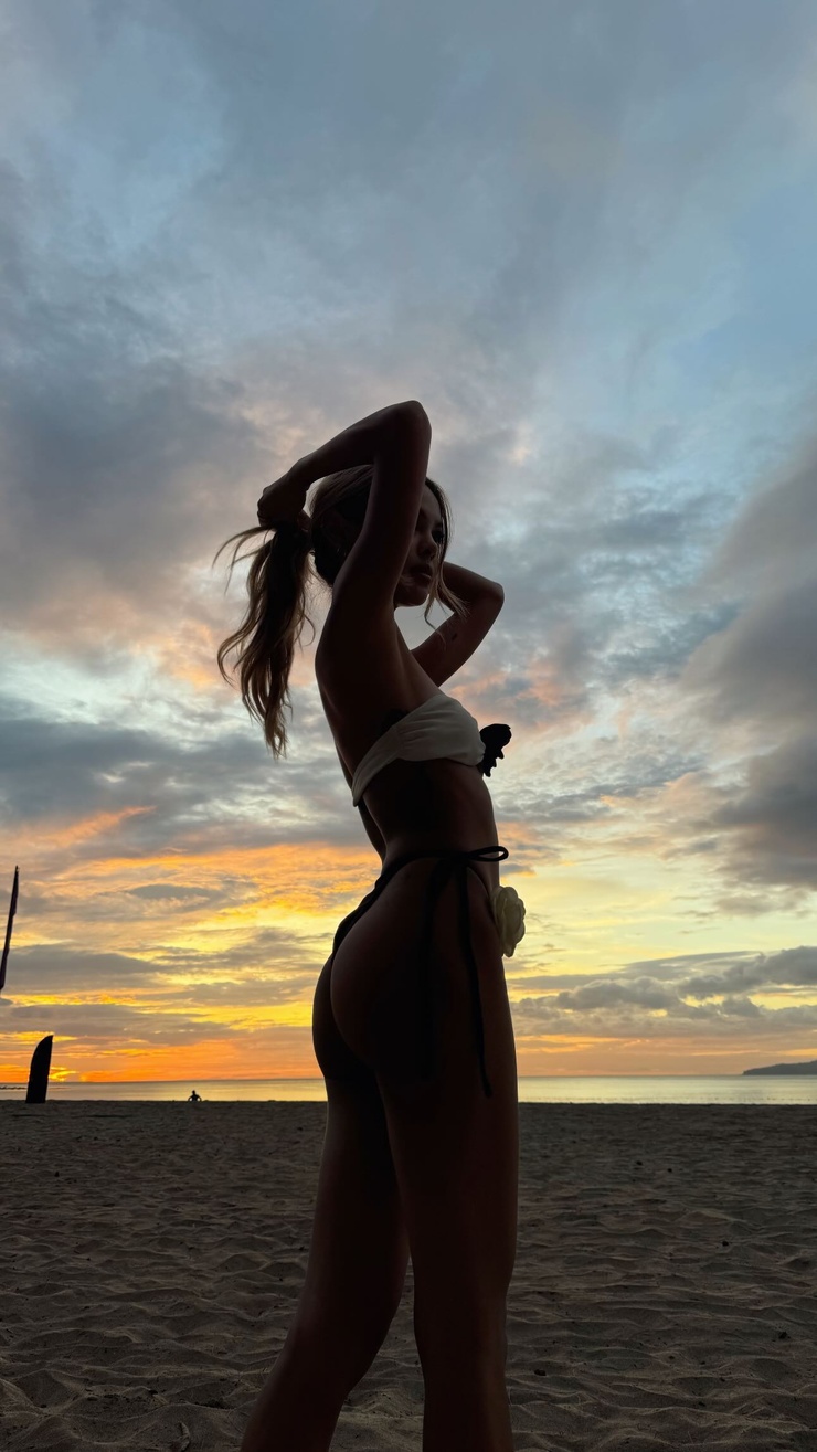 Lily Maymac