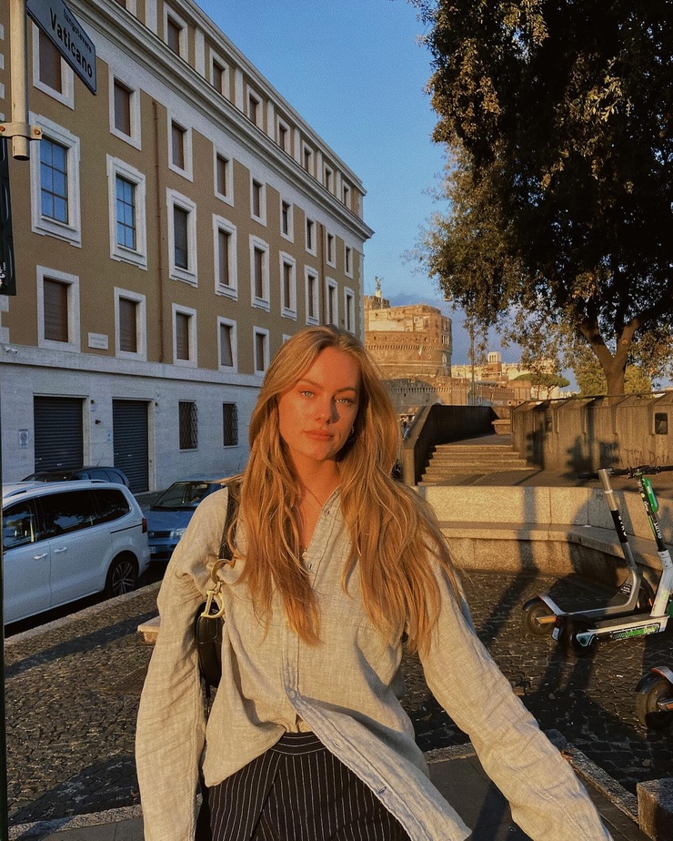 Annabel Smit