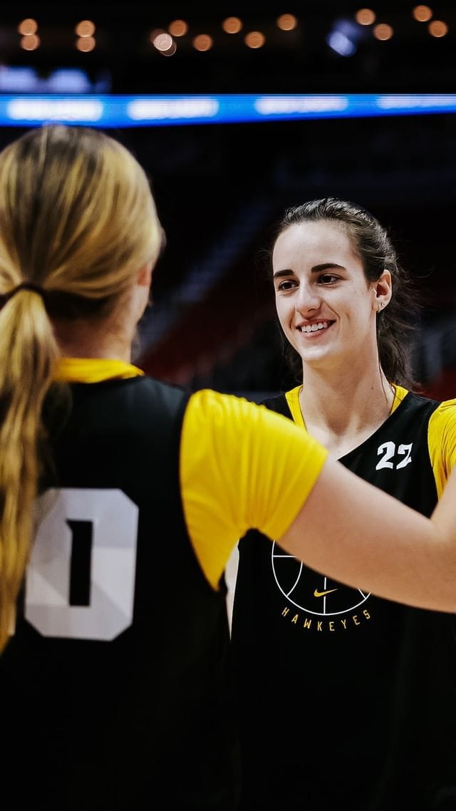 Caitlin Clark (ii)