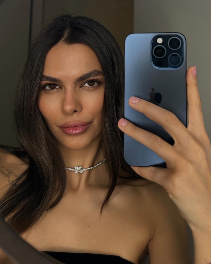 Viki Odintcova Viki Odintcova