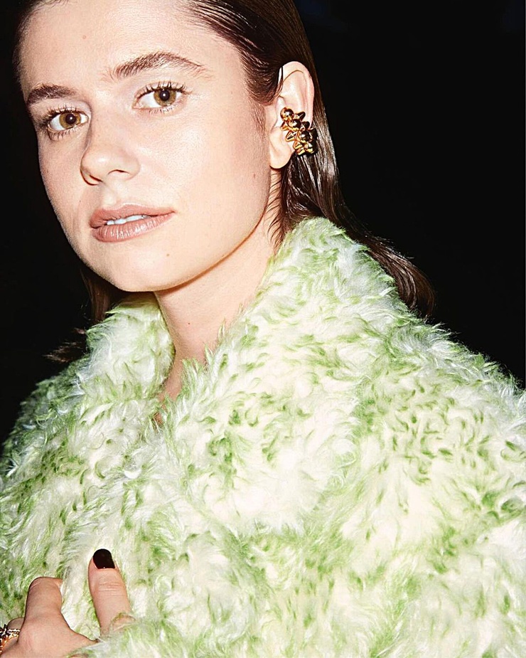 Alison Oliver