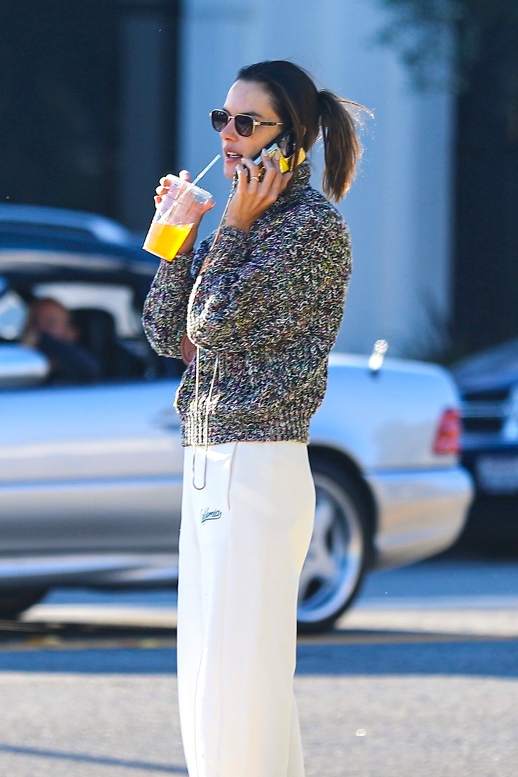Alessandra Ambrosio Alessandra Ambrosio