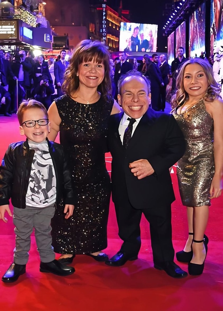 Warwick Davis