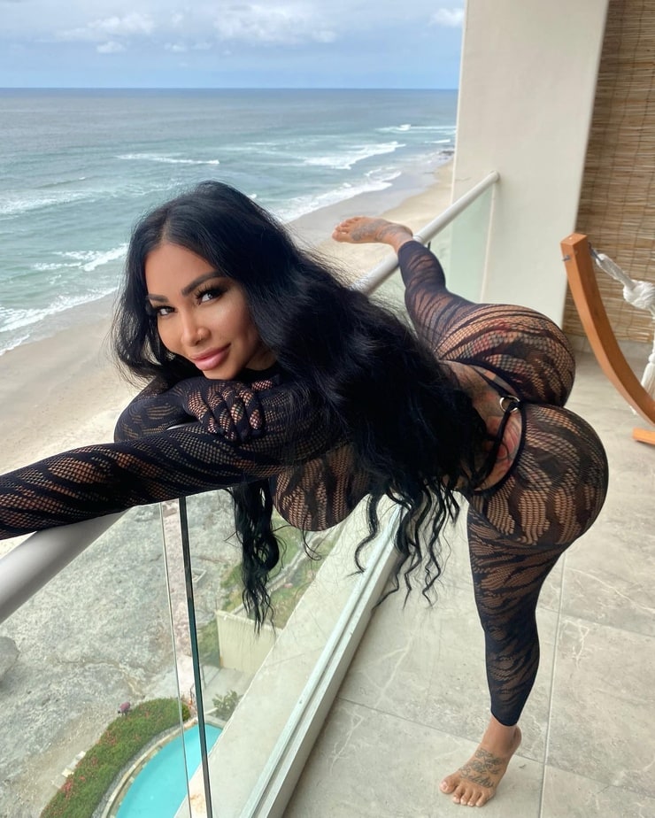 Brittanya Razavi