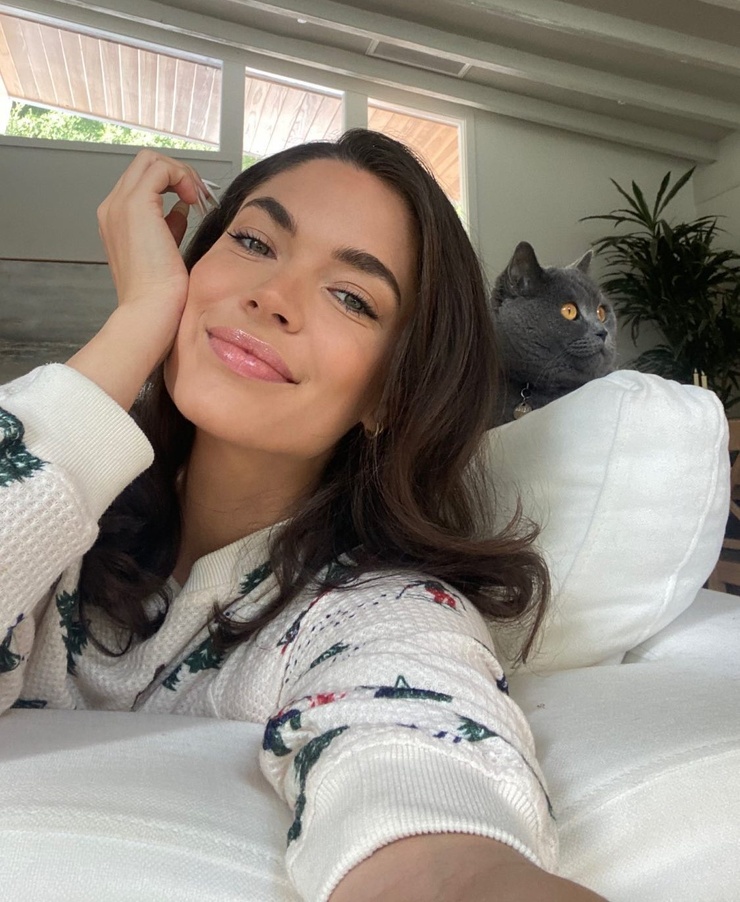 Aarika Wolf Aarika Wolf