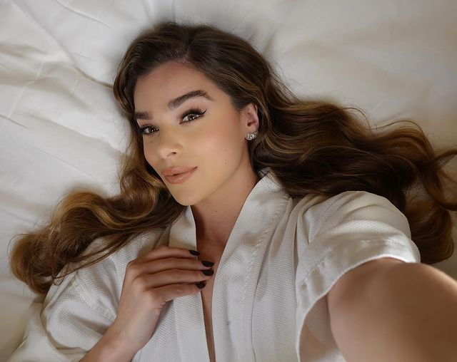 Hailee Steinfeld