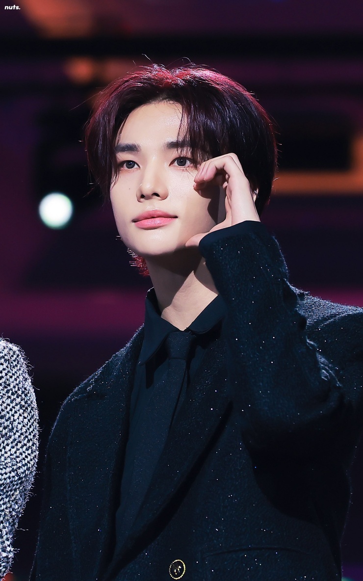 Hyun-Jin Hwang