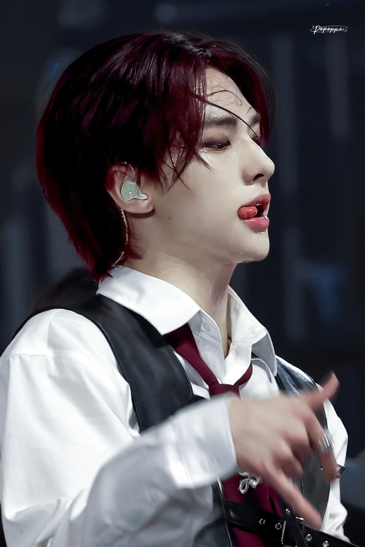 Hyun-Jin Hwang
