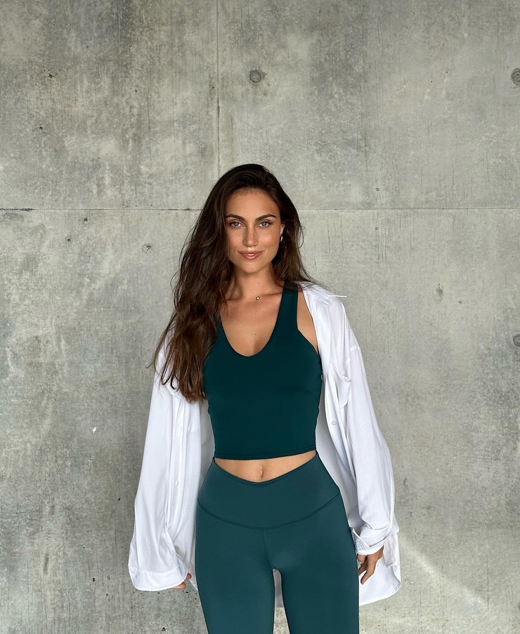 Stephanie Rayner