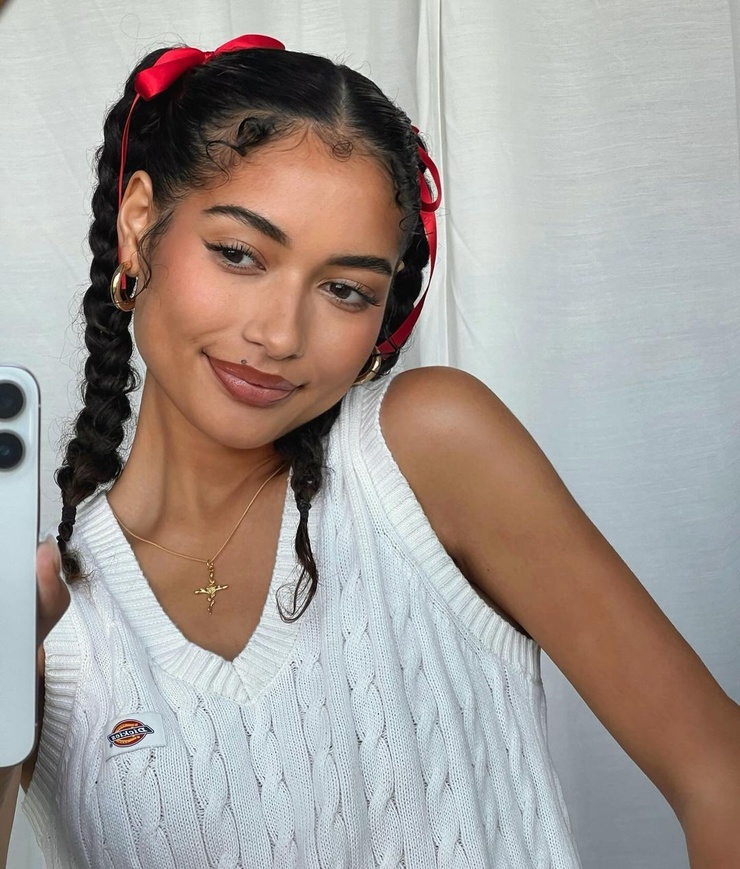 Athena Katoanga Athena Katoanga