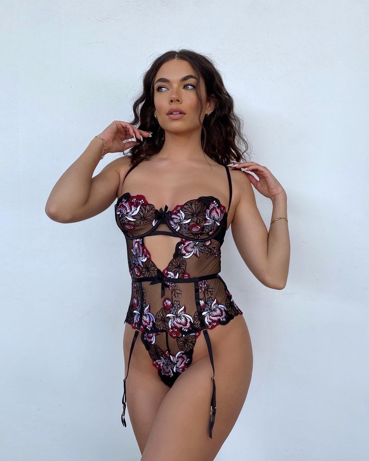 Aarika Wolf Aarika Wolf