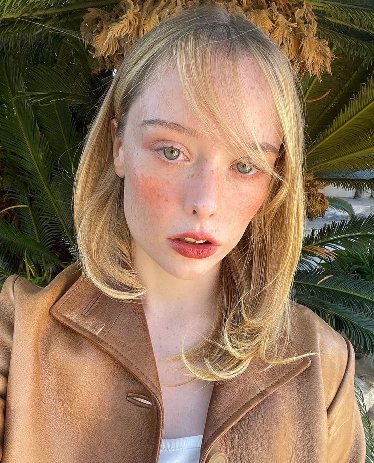 Suzanna Son