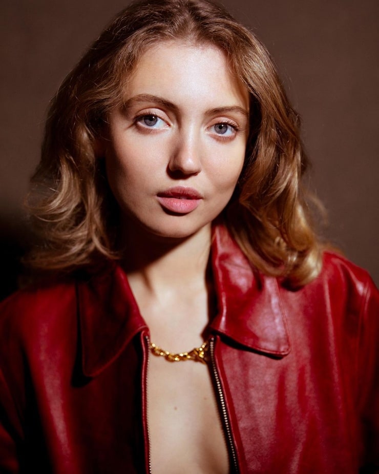 Picture of Amelia Clarkson