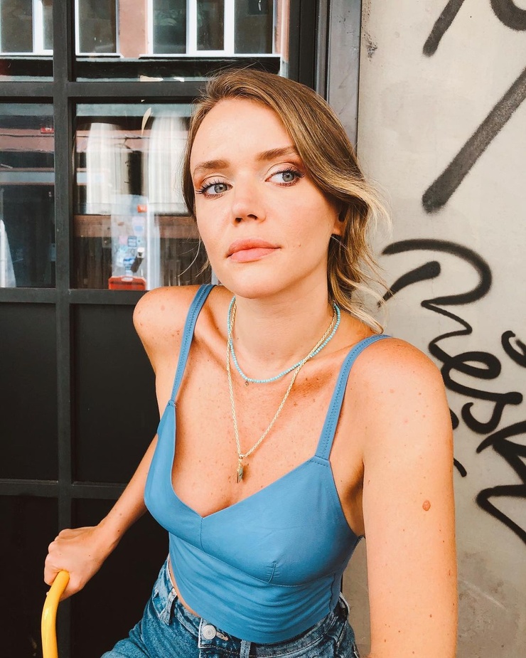Ecem Karavus