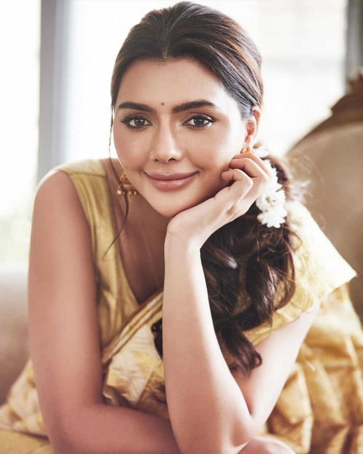 Ruhi Singh Ruhi Singh